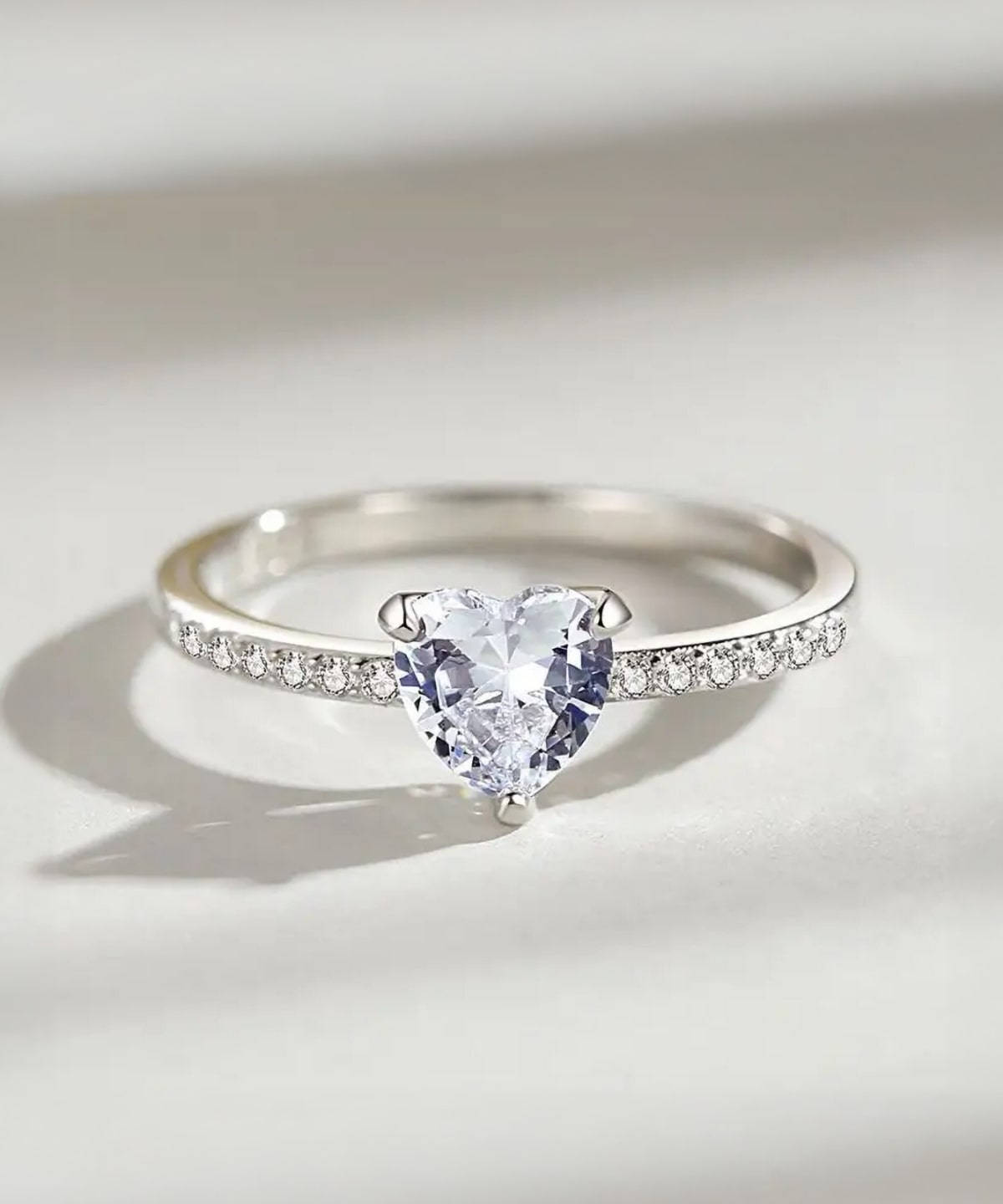 Moissanit Ring Amore - Gold